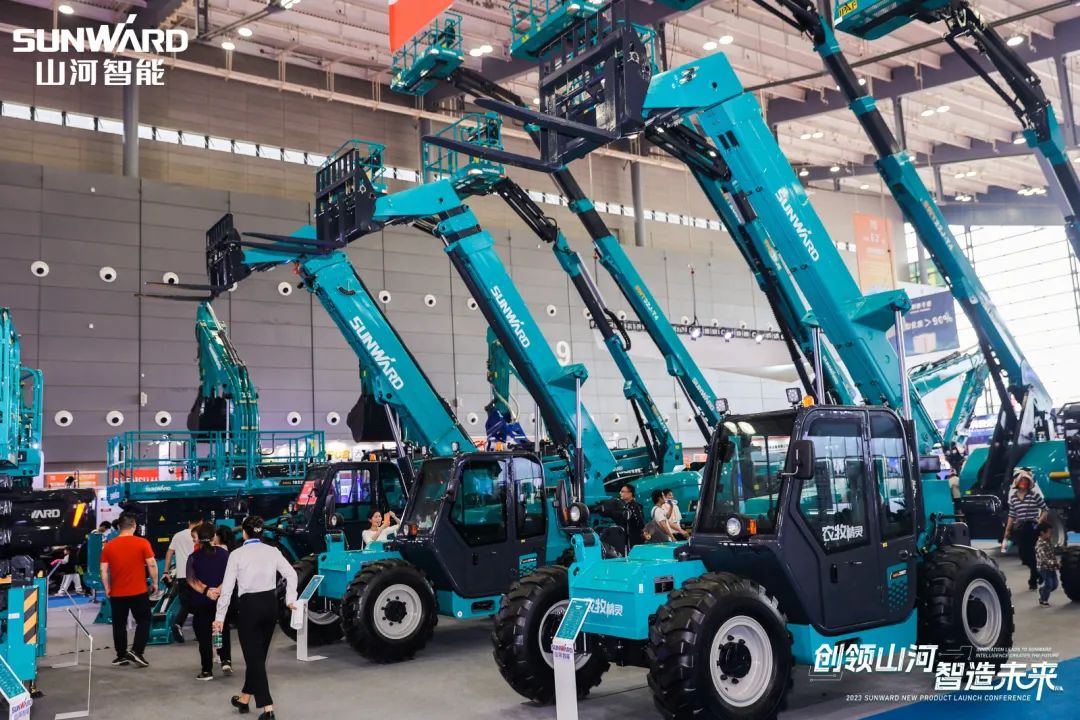 聚焦电动化、智能化！优德88智能全系列高空机械产品亮相长沙展