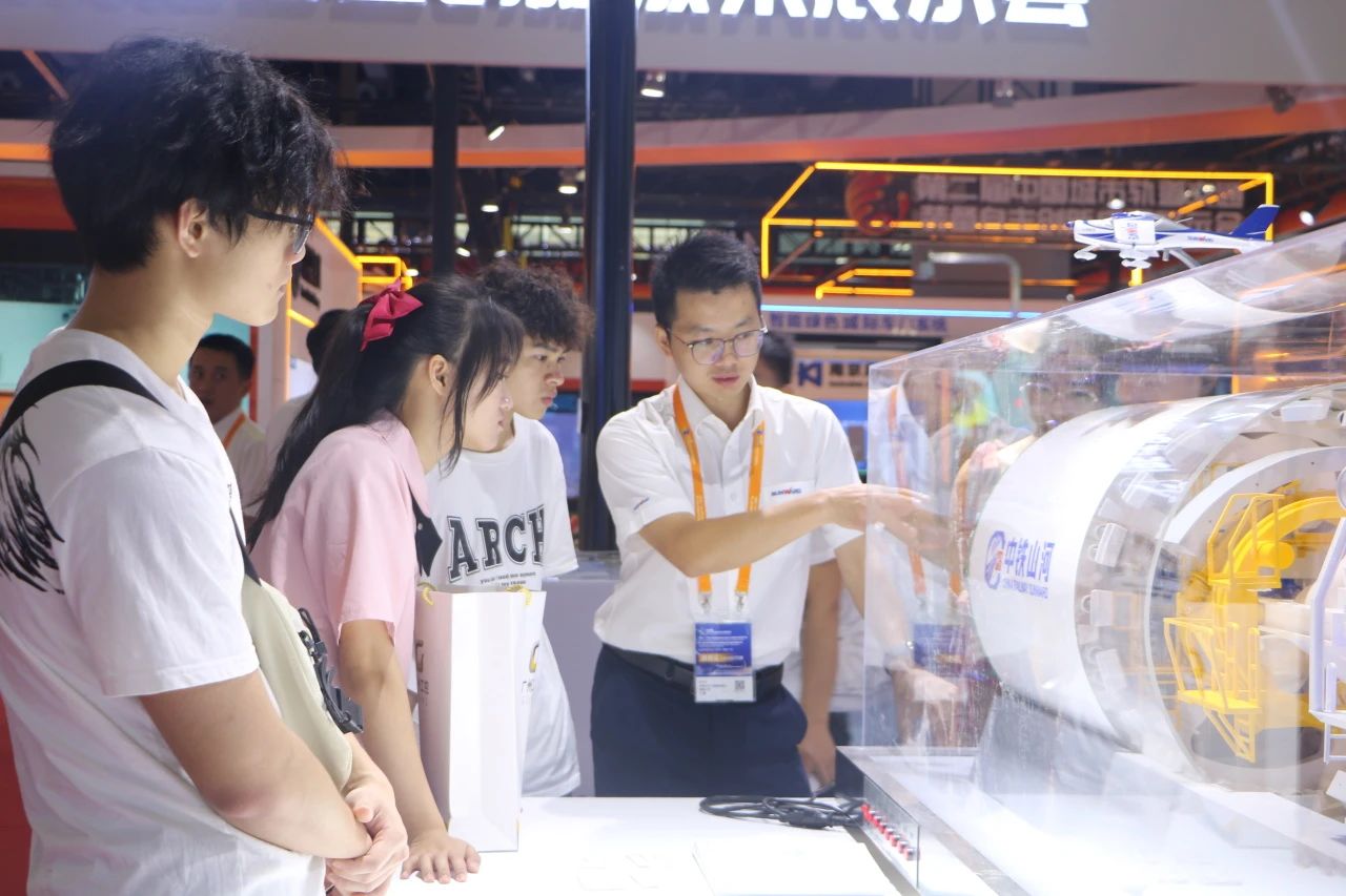 中铁优德88亮相首届广州大湾区国际轨道交通工业生长论坛暨展览会