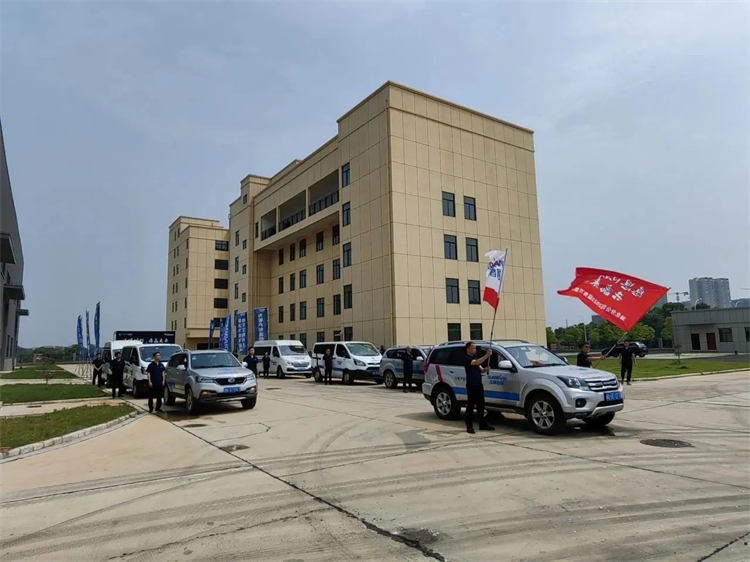 热情似火，，，服务加码！优德88智能基础装备服务万里行为您保驾护航