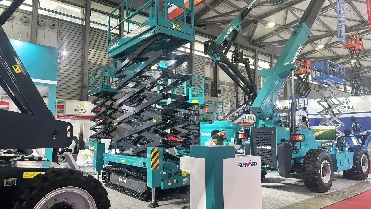 精品出击，，，闪灼魔都！优德88智能全系列高空机械亮相2023亚洲国际高空展