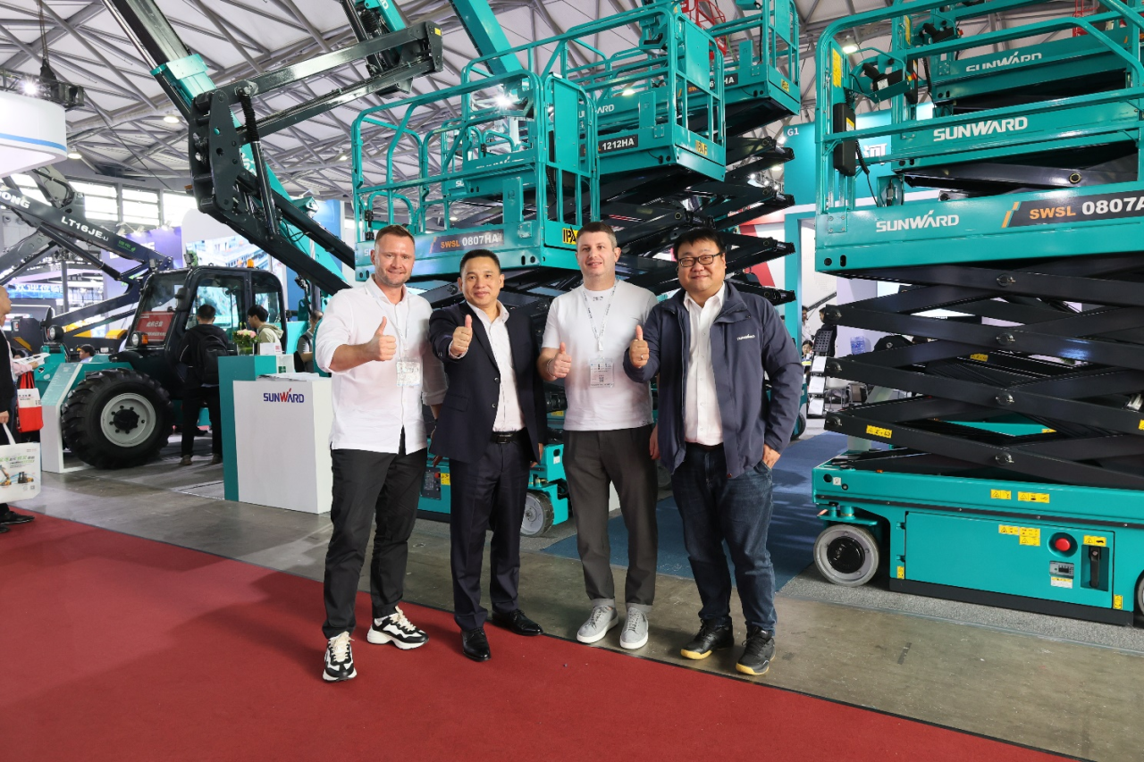 精品出击，，，闪灼魔都！优德88智能全系列高空机械亮相2023亚洲国际高空展