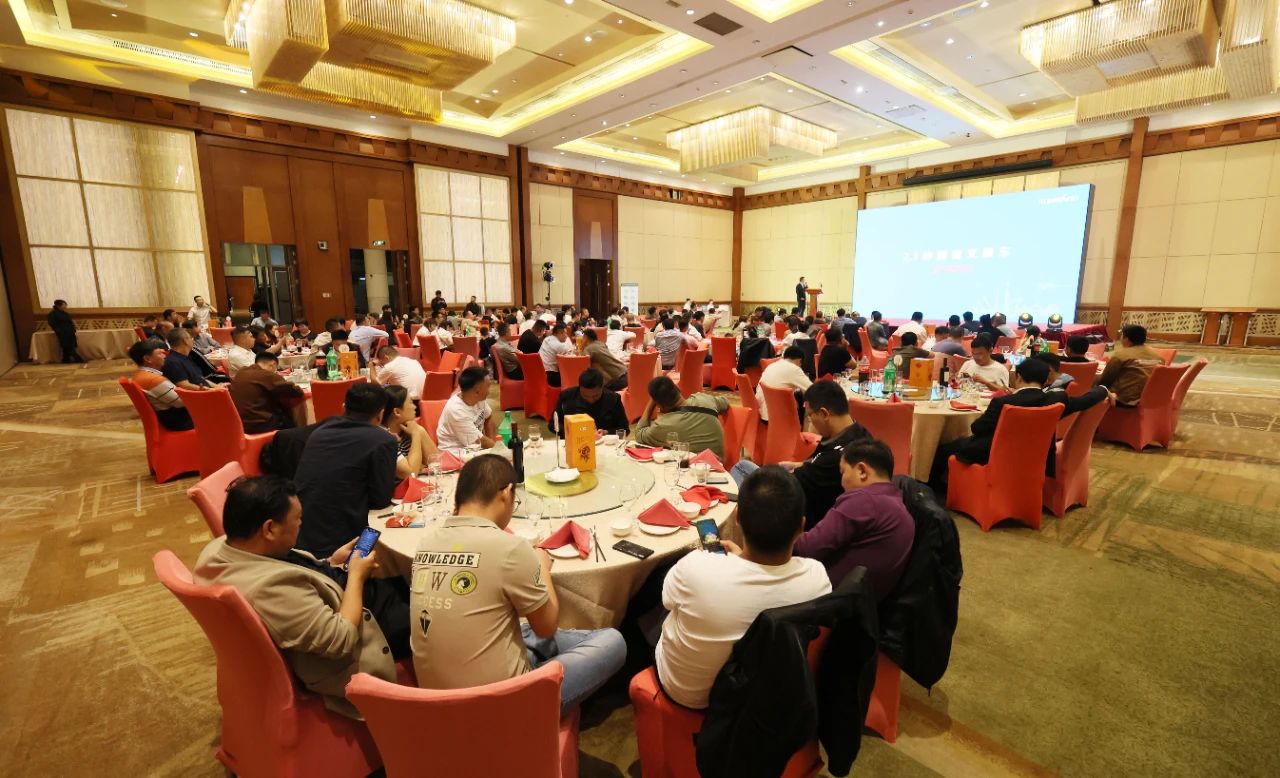 精品出击，，，闪灼魔都！优德88智能全系列高空机械亮相2023亚洲国际高空展