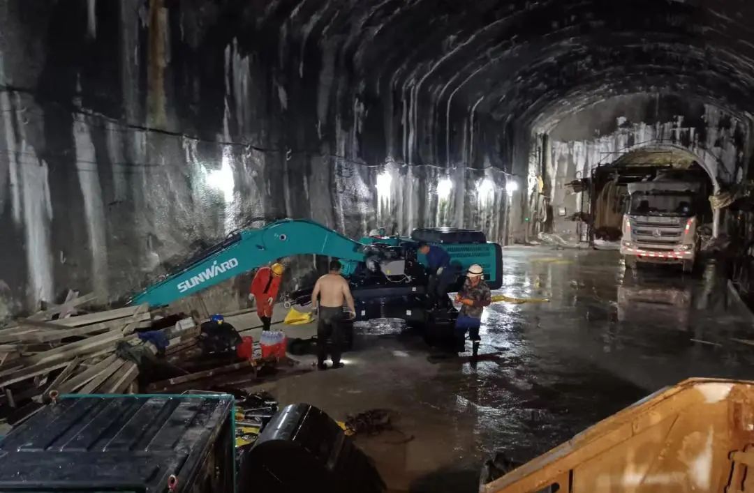 优德88智能售后服务：全力以赴，，，，，赋予机械生命与活力