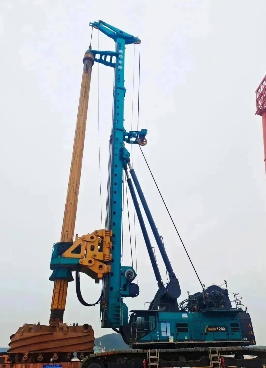 周全告捷！优德88智能超等旋挖钻机圆满完成甬舟铁路西堠门公铁两用大桥桩基施工使命