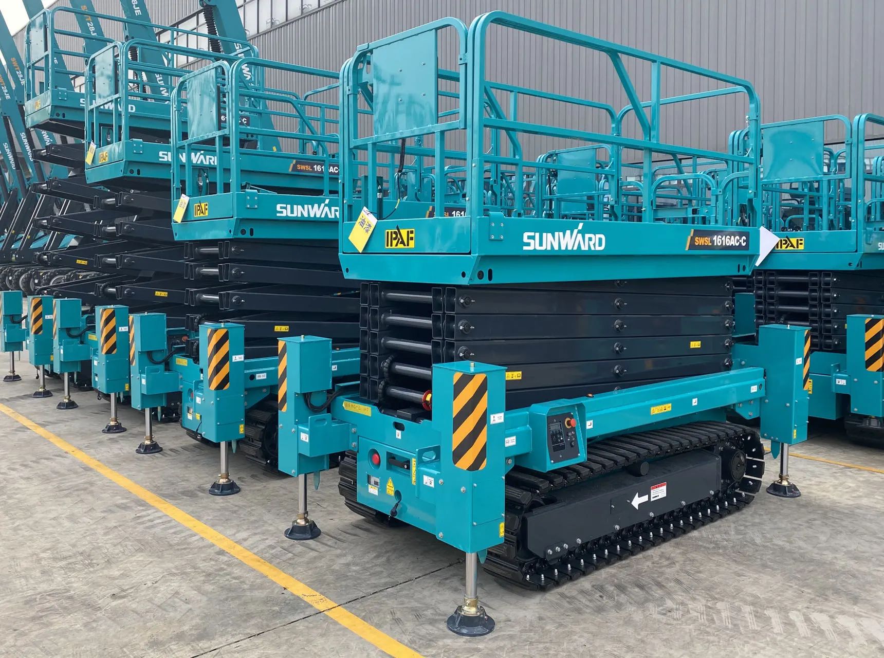 高设置、优性能！优德88智能剪叉军团再添新兵！