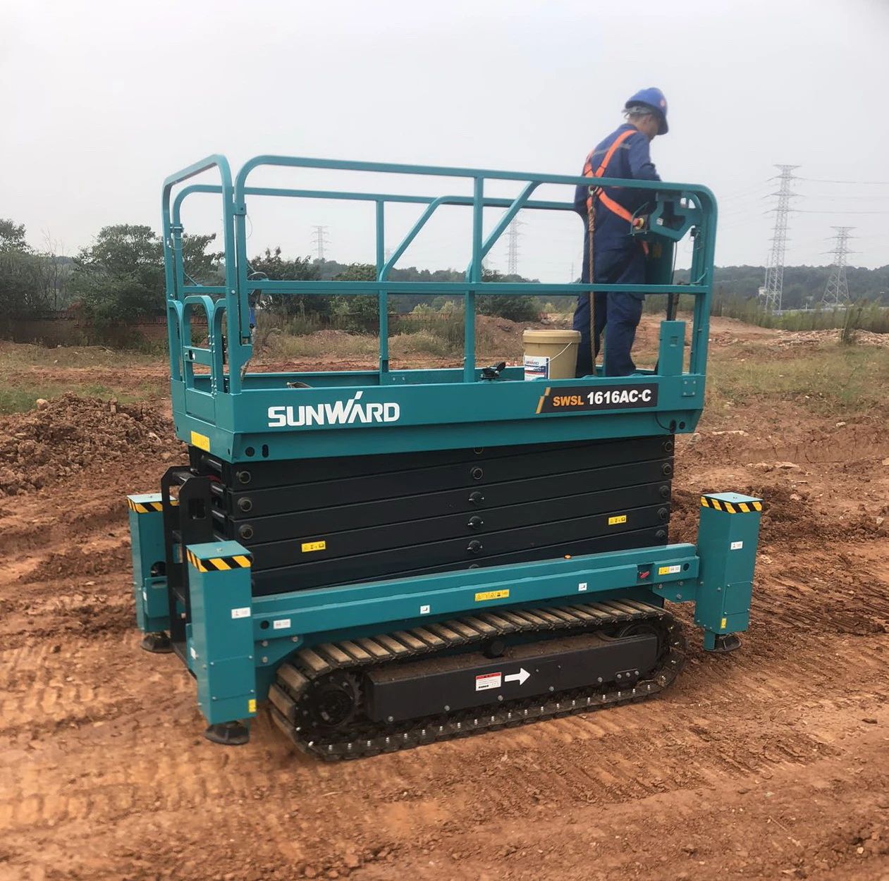 高设置、优性能！优德88智能剪叉军团再添新兵！