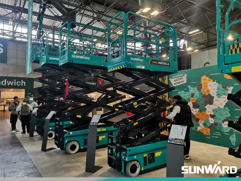 优德88智能携立异效果亮相2024年法国巴黎工程机械展