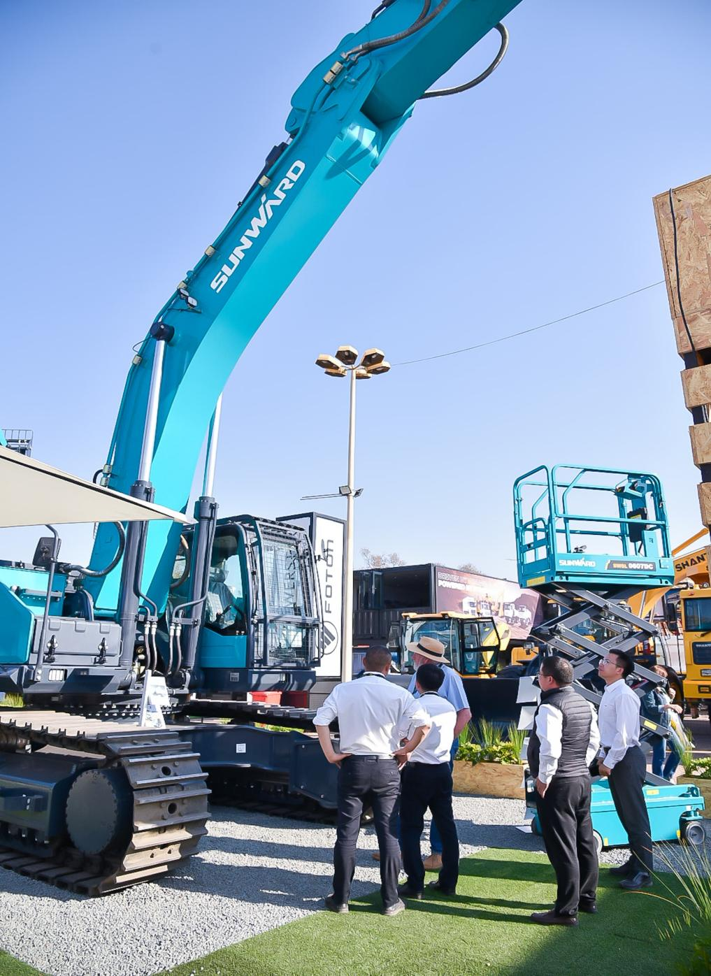 跨越山海，，，，重器远航！优德88智能亮相南非最大矿业展会