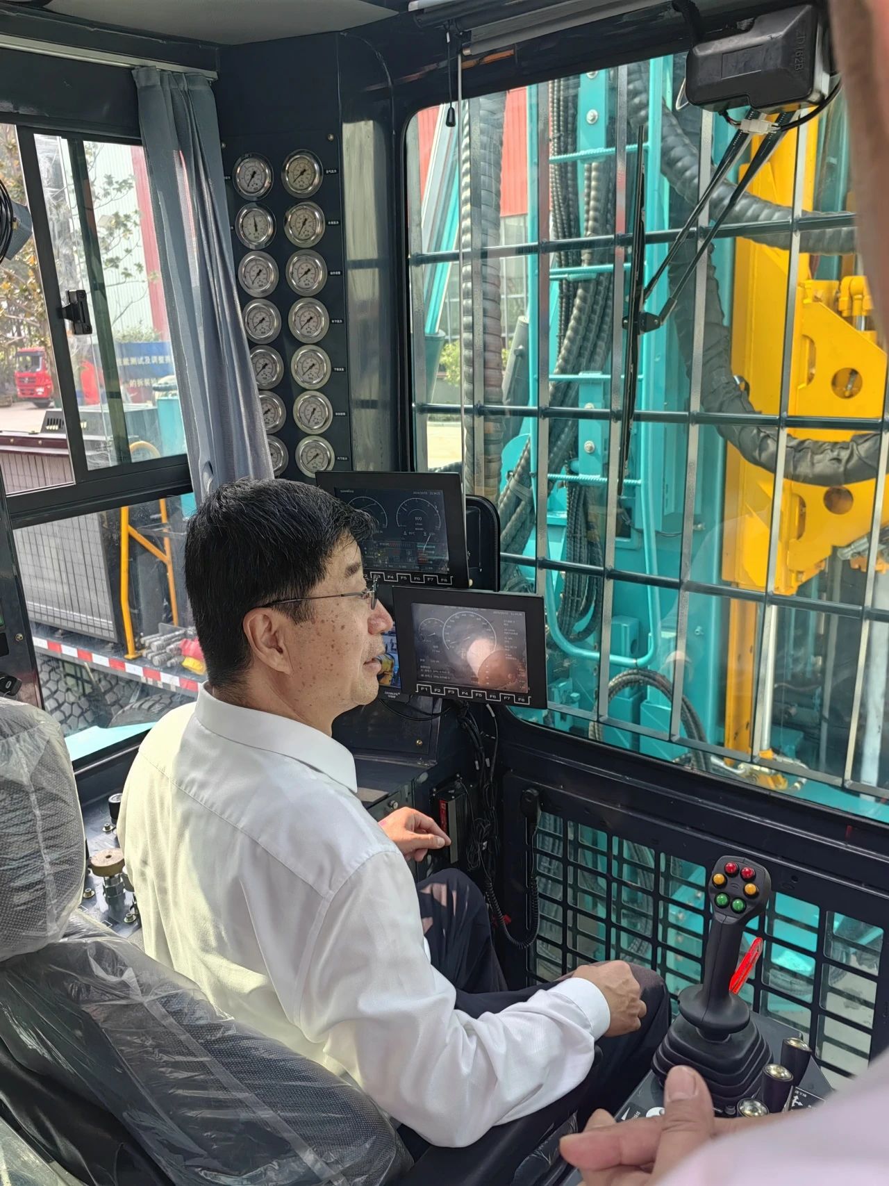 优德88智能立异装备亮相天下矿山钻探（应抢救援）手艺竞赛