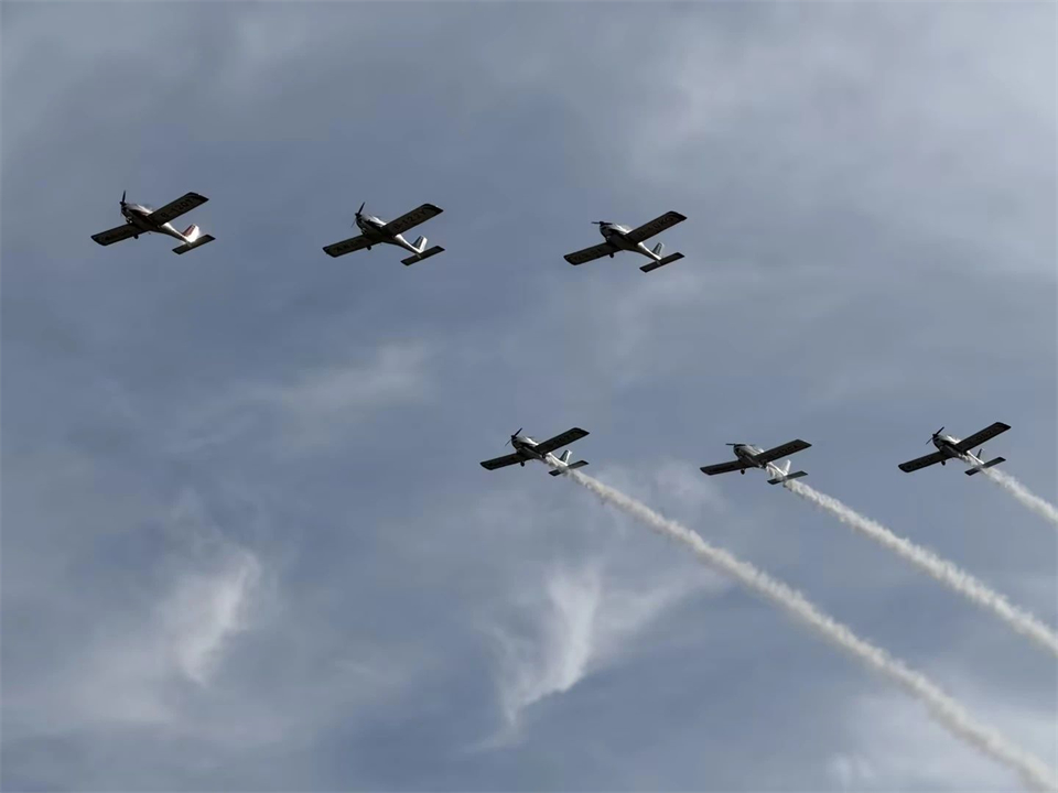 十年织得优德88秀，，，，，，践行初心创未来！优德88航行演出队建设10周年庆典活动盛大举行