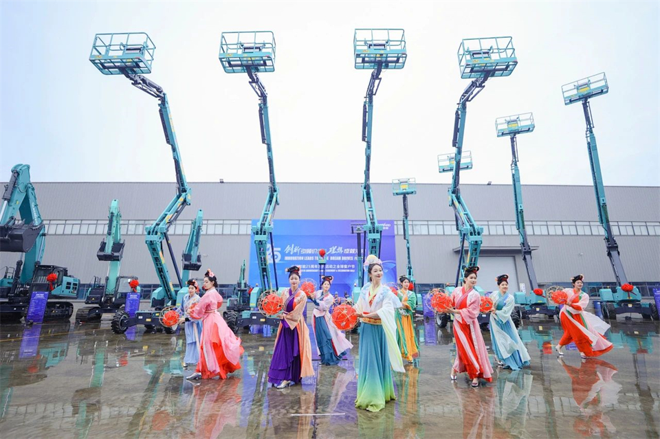 立异引领价值，，，理想成绩未来！优德88智能25周年庆典暨全球客户节盛大举行