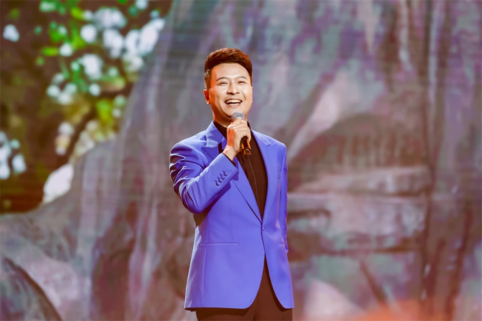 立异引领价值 理想成绩未来——庆祝优德88智能建设25周年表扬大会暨文艺晚会盛大举行