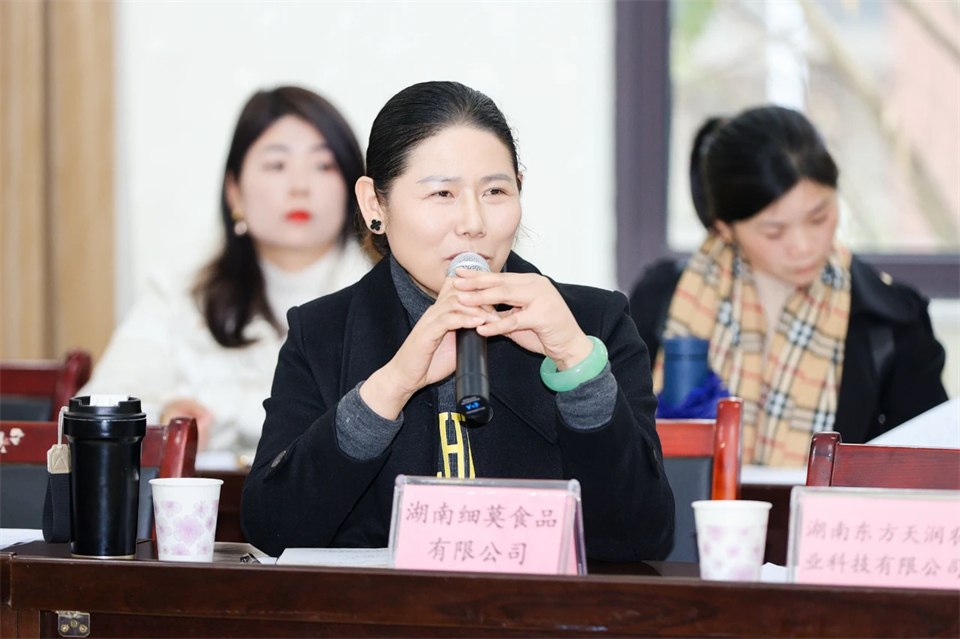 长龙街道、优德88智能召开首届年货盛惠暨送春联文化惠民活动事情聚会