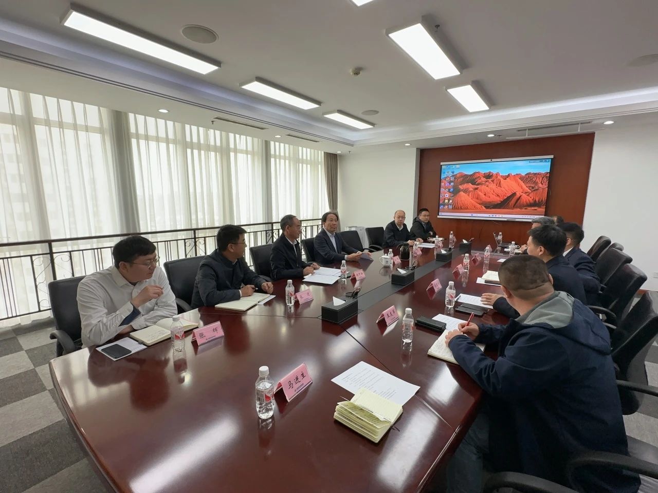 优德88智能董事长付向东带队造访中煤地质总局、大地特勘公司