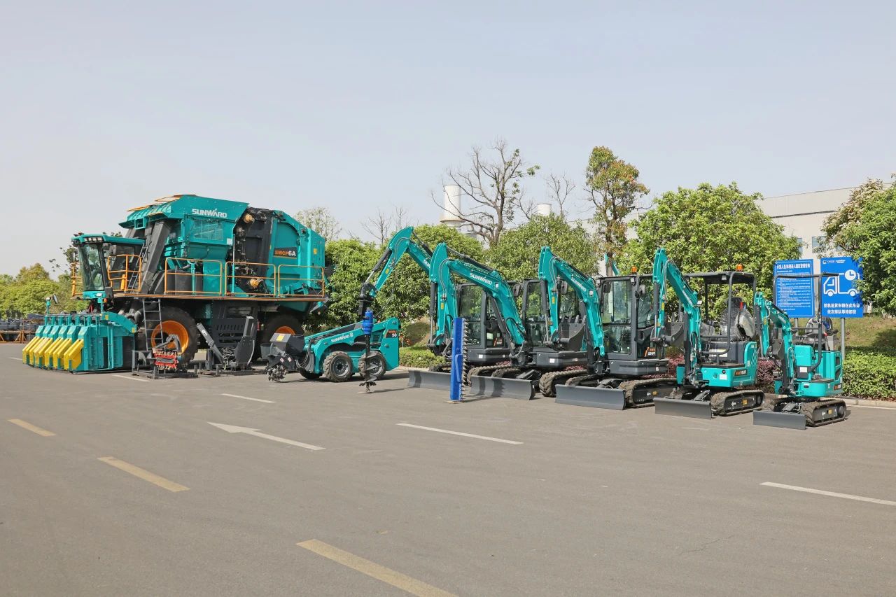 李纪恒调研优德88智能