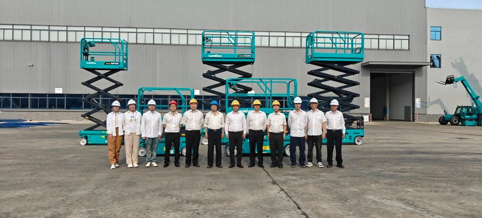 优德88智能电动液驱剪叉系列产品周全升级，，，，，为客户创立更大价值