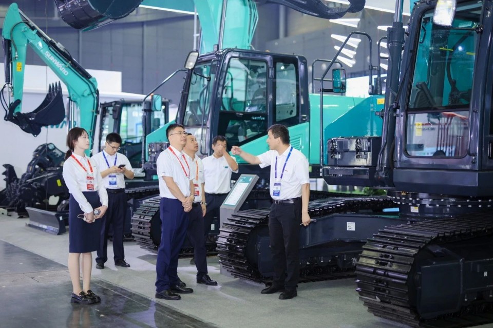2025 CICEE | 从简单工具迈向多元化解决方案，，，优德88智能泛起非凡挖掘机风范