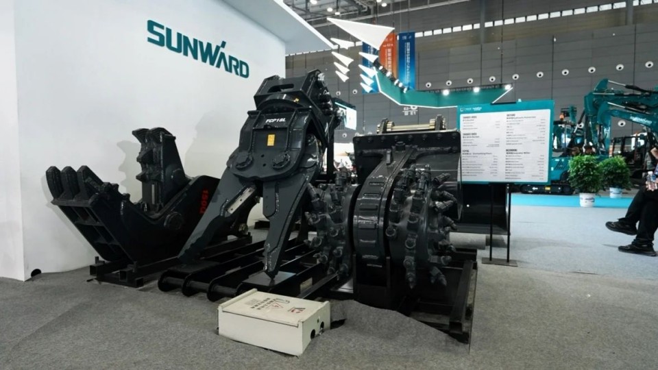 2025 CICEE | 从简单工具迈向多元化解决方案，，，优德88智能泛起非凡挖掘机风范