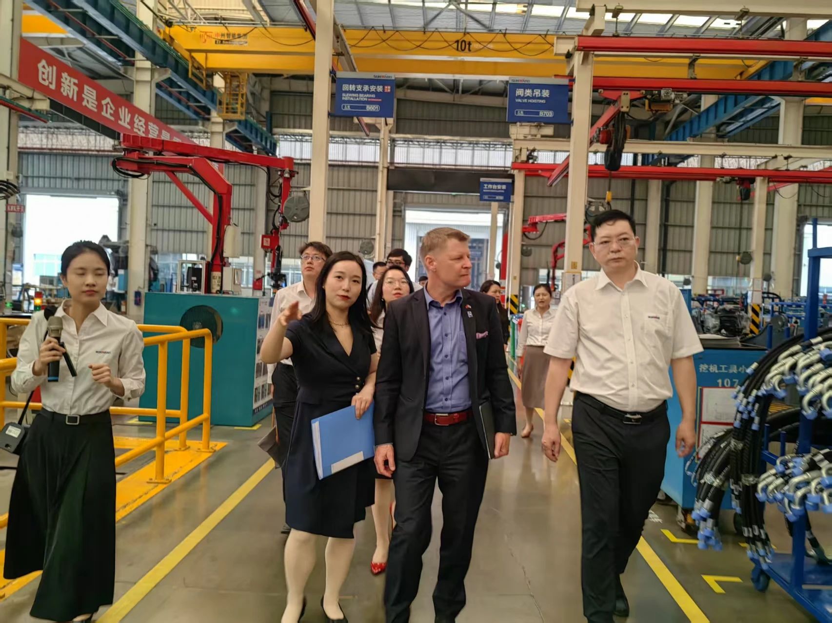 芬兰驻华大使馆商务参赞到访优德88智能