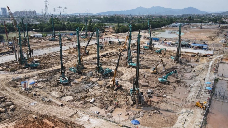 近20台“优德88绿”装备实力集结，，助力广佛西环工程建设跑出“加速率”