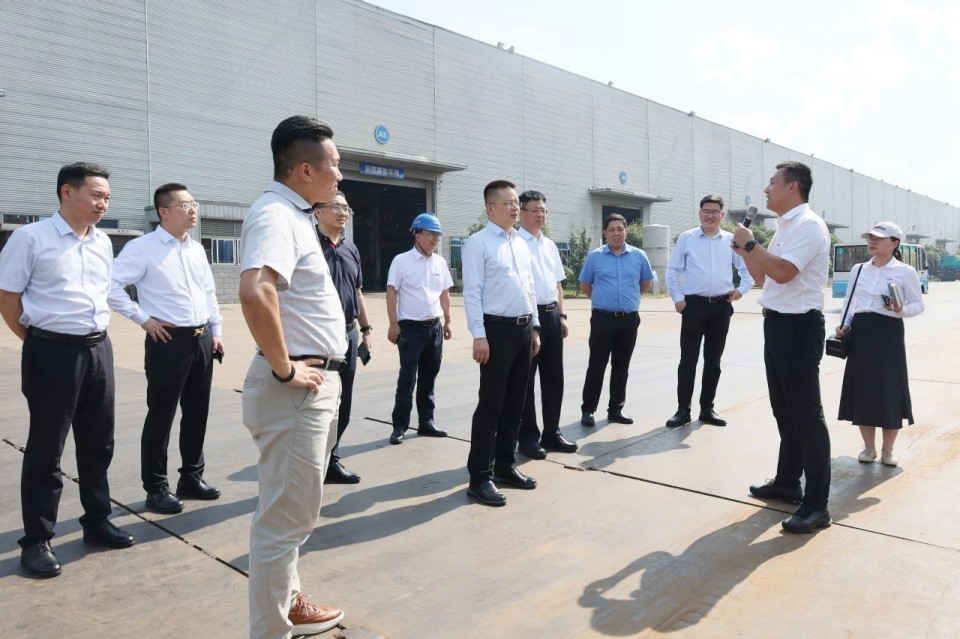 共商相助，，，，，建华控股有限公司董事长汪贵华到访优德88智能