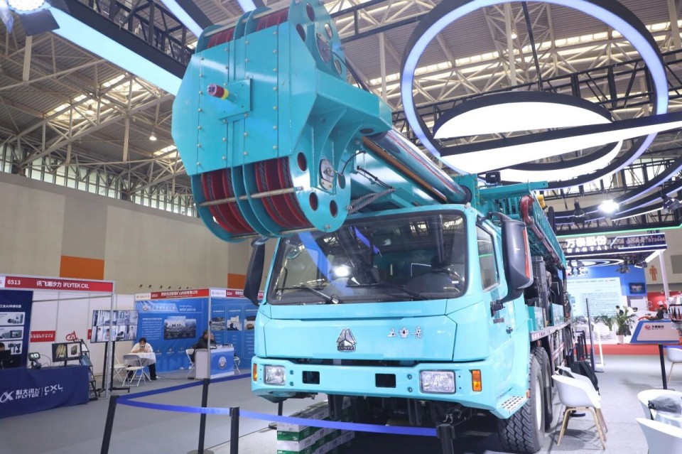 “地勘装备能力提升的重大突破”！优德88智能联合中国煤炭地质总局宣布T138车载钻机