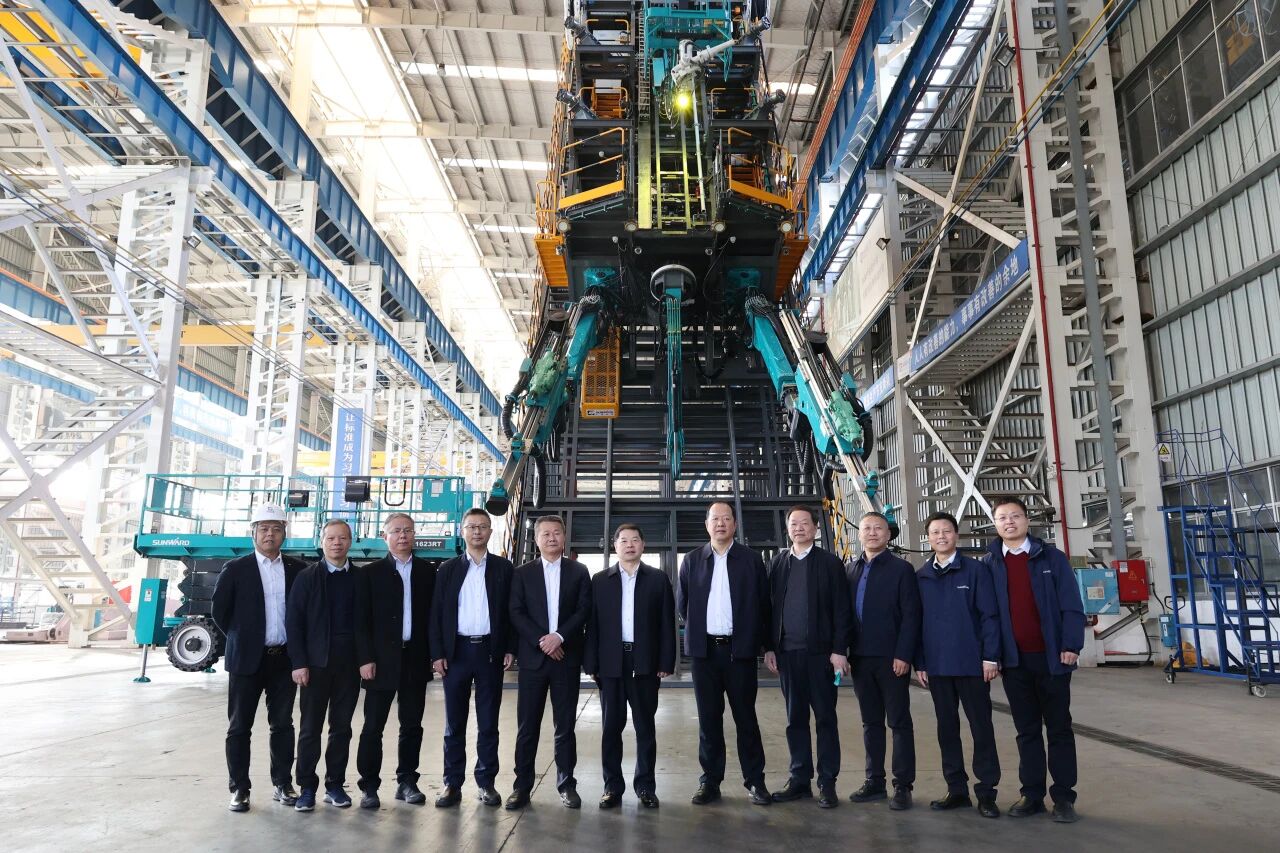 同谋相助、共赢生长！中国能建葛洲坝集团党委书记、董事长谭华到访优德88智能