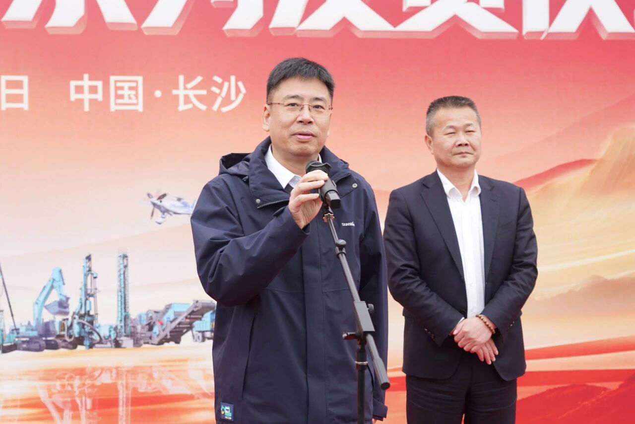 优德88智能举行2026年正月系列发货仪式，，，，，，过亿元装备奔赴全球