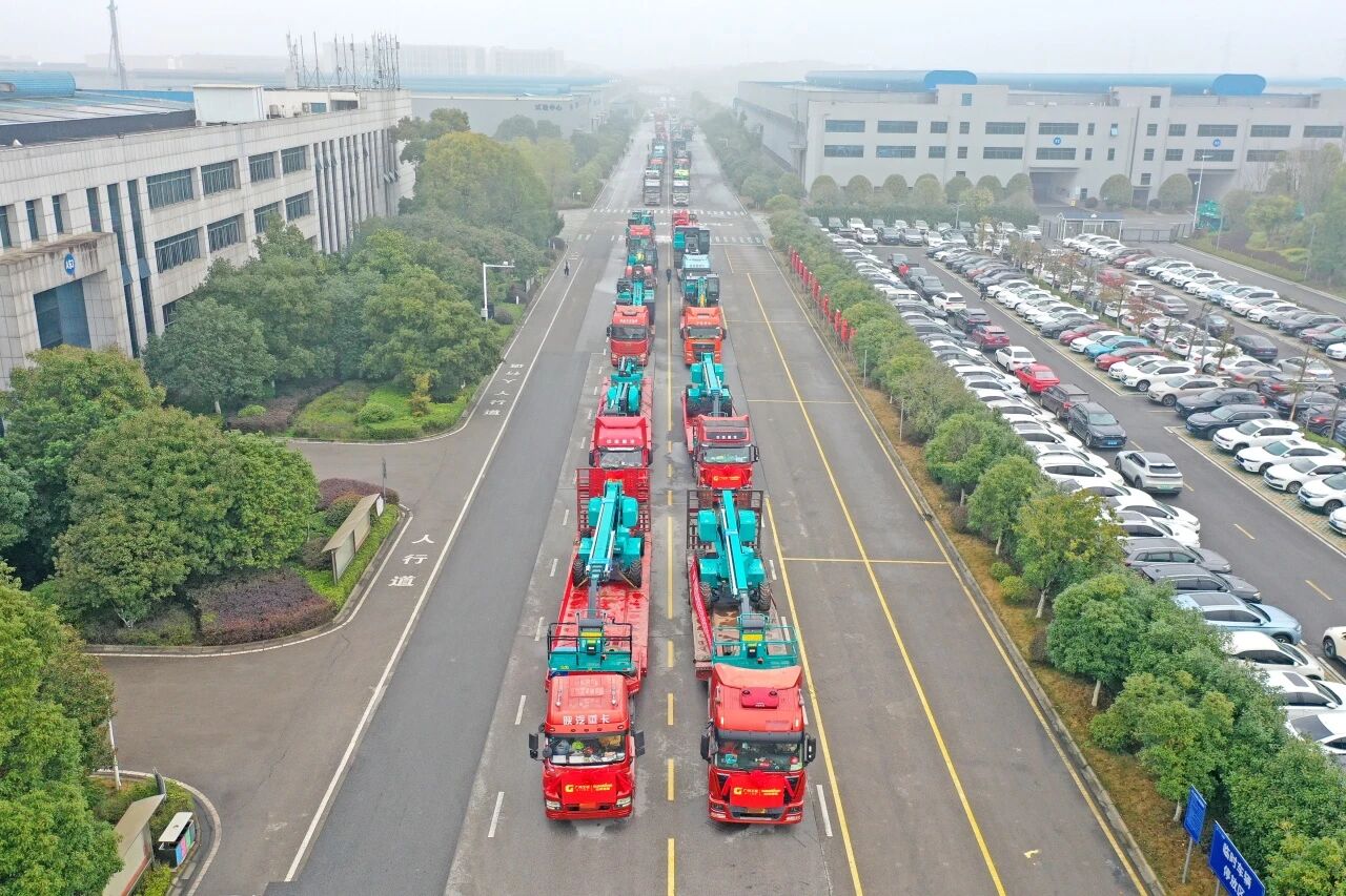 优德88智能举行2026年正月系列发货仪式，，，，，，过亿元装备奔赴全球
