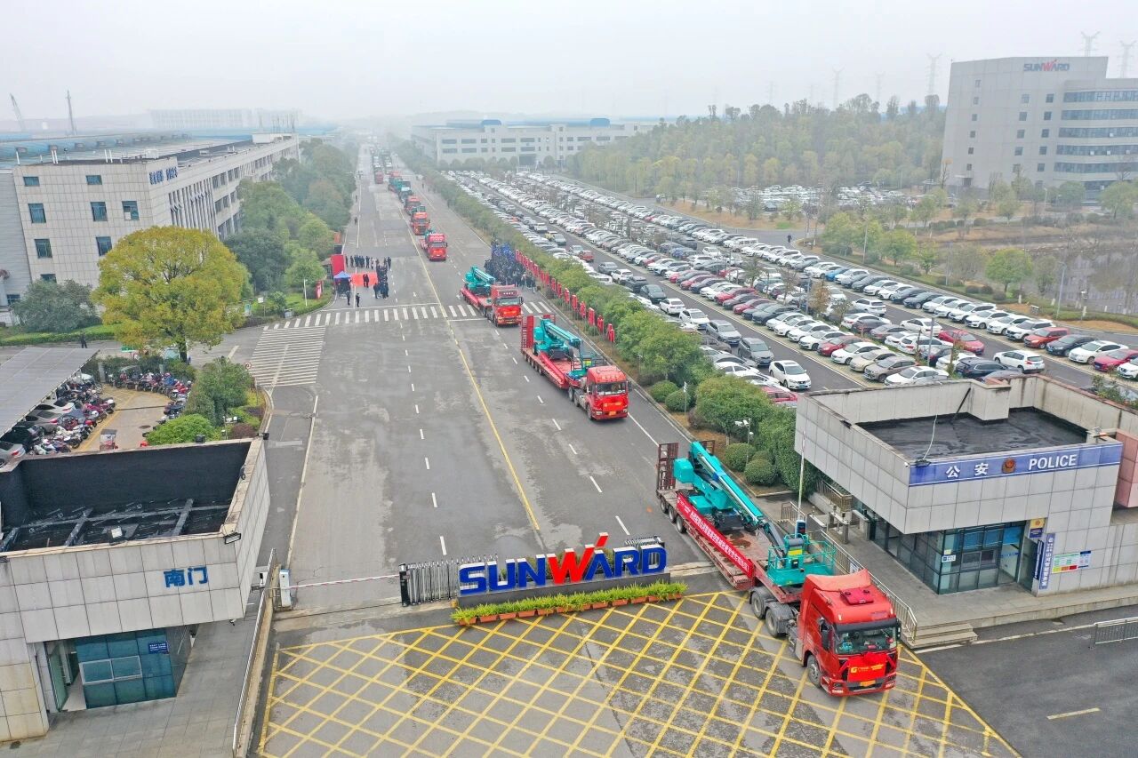 优德88智能举行2026年正月系列发货仪式，，，，，，过亿元装备奔赴全球