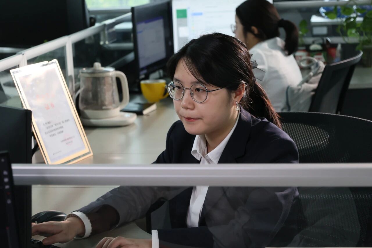我的匠心 | “云端”工匠王琛。。。河么肱连全球服务与绿色未来
