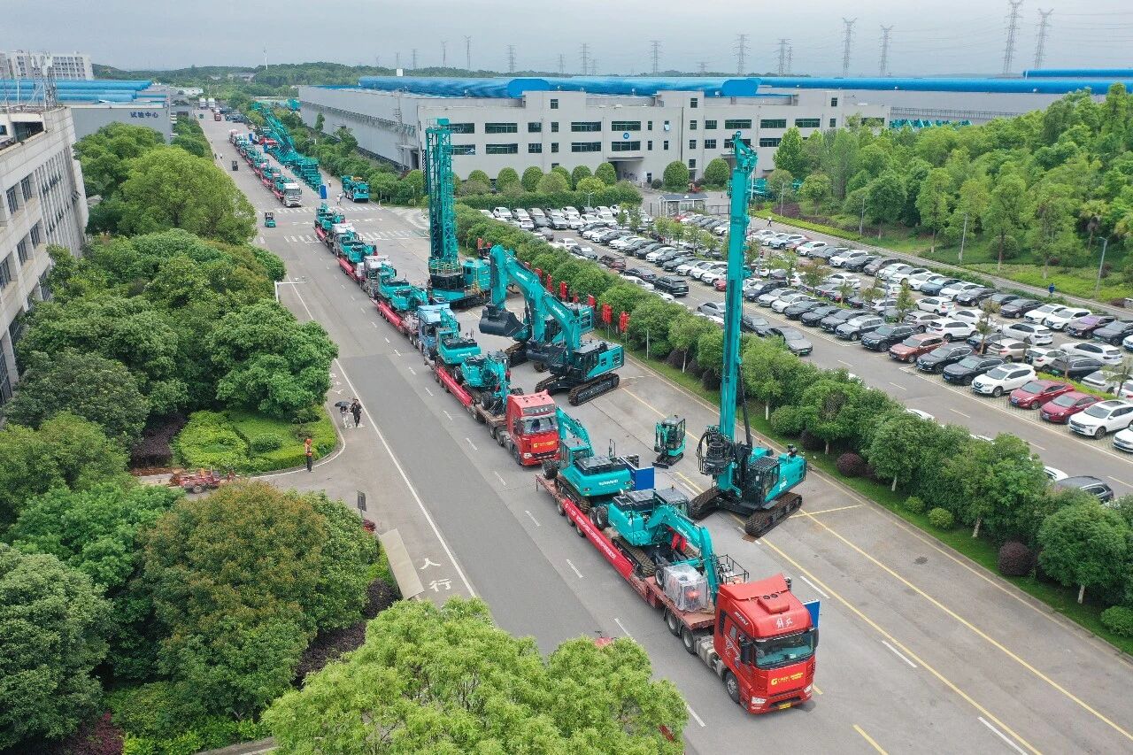 优德88智能轮履两用多功效开带机批量交付国家林草系统，，，，，，助力森林草原生态防护